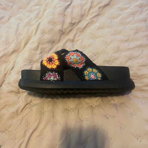 Granny square platform slides - Picture 2 of 3